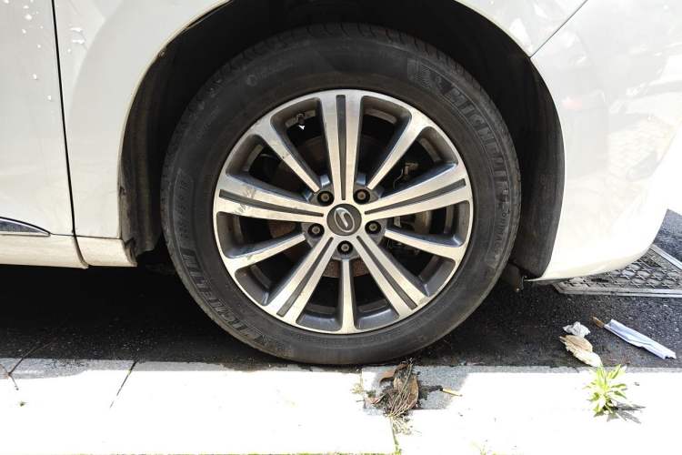 Used GAC Trumpchi M8 2018 320T Luxury Edition Right Front Wheel Hub