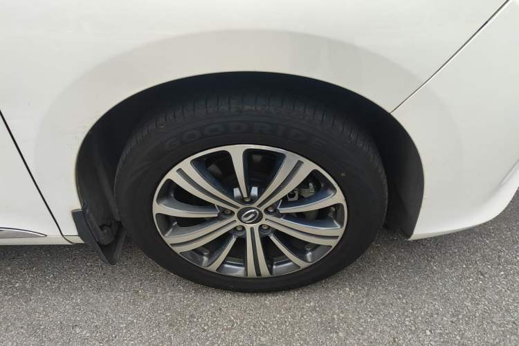 Used GAC Trumpchi M8 2018 320T Luxury Edition Right Front Wheel Hub