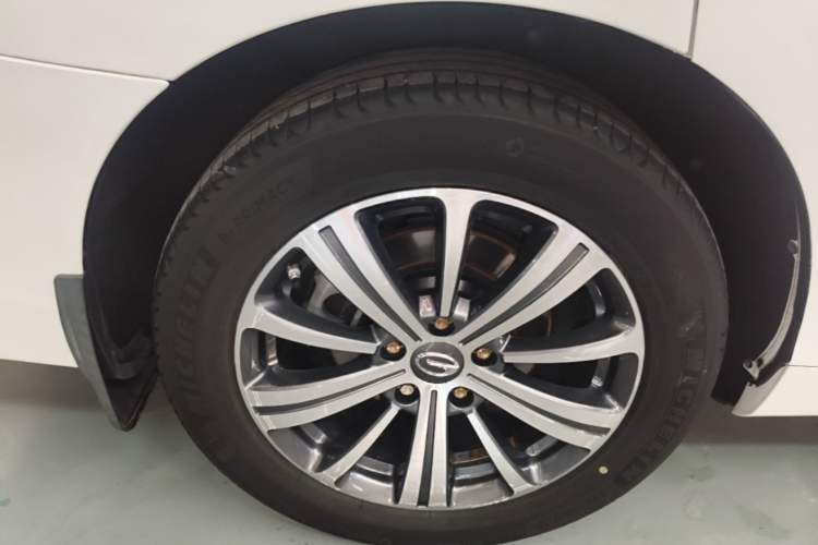 Used GAC Trumpchi M8 2018 320T Flagship Edition Right Rear Wheel Hub