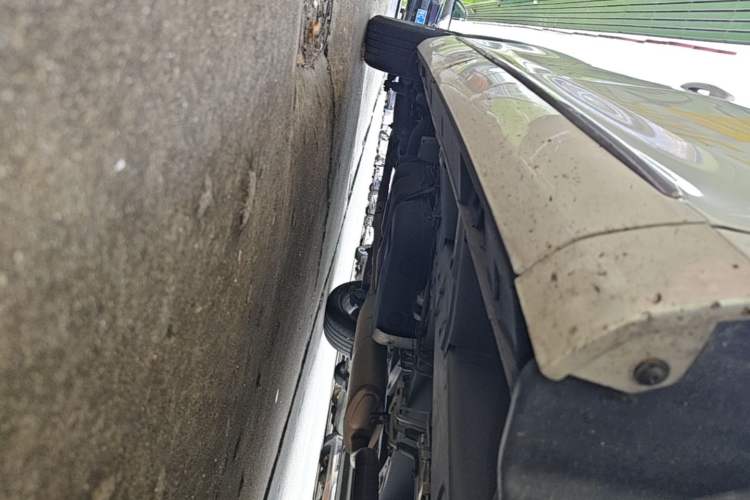 Used GAC Trumpchi M8 2018 320T Luxury Edition Right Side Sill