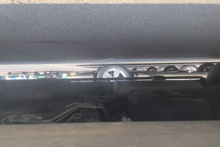 Used GAC Trumpchi M8 2018 320T Luxury Edition Right Side Sill