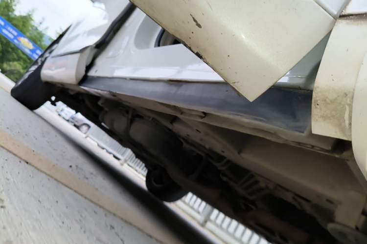 Used GAC Trumpchi M8 2018 320T Luxury Edition Right Side Sill