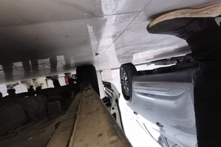 Used GAC Trumpchi M8 2018 320T Luxury Edition Right Side Sill