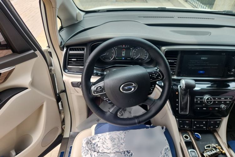 Used GAC Trumpchi M8 2018 320T Luxury Edition Steering Wheel