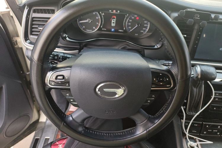 Used GAC Trumpchi M8 2018 320T Luxury Edition Steering Wheel