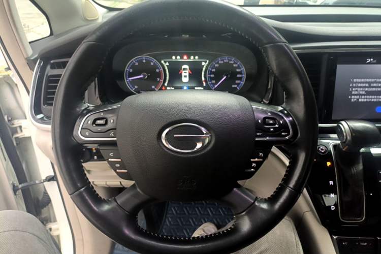 Used GAC Trumpchi M8 2018 320T Luxury Edition Steering Wheel