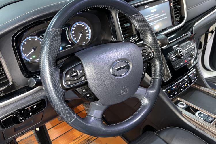 Used GAC Trumpchi M8 2018 320T Luxury Edition Steering Wheel