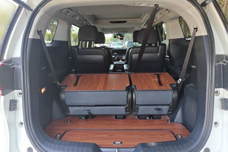Used GAC Trumpchi M8 2018 320T Luxury Edition Trunk