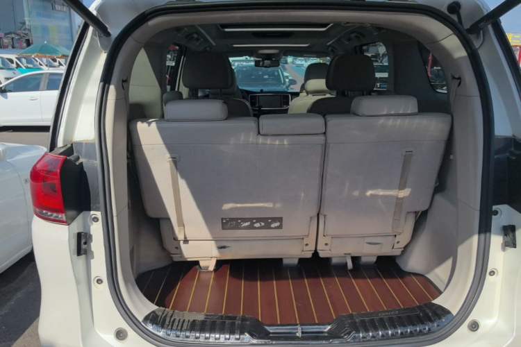 Used GAC Trumpchi M8 2018 320T Luxury Edition Trunk