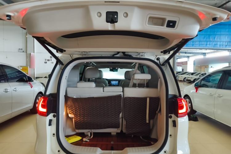 Used GAC Trumpchi M8 2018 320T Luxury Edition Trunk
