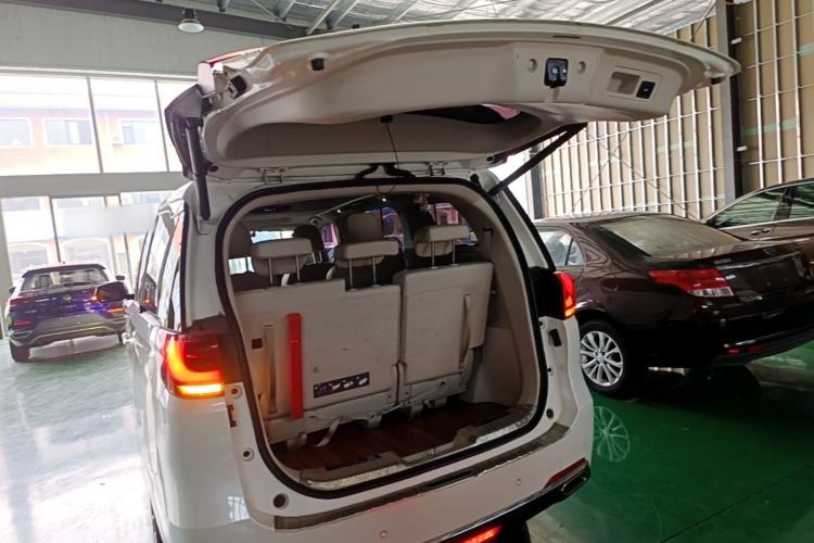 Used GAC Trumpchi M8 2018 320T Luxury Edition Trunk