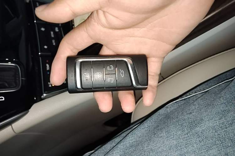 Used GAC Trumpchi M8 2018 320T Flagship Edition Vehicle Key