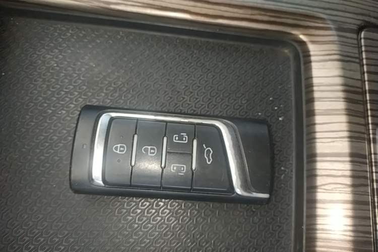 Used GAC Trumpchi M8 2018 320T Luxury Edition Vehicle Key