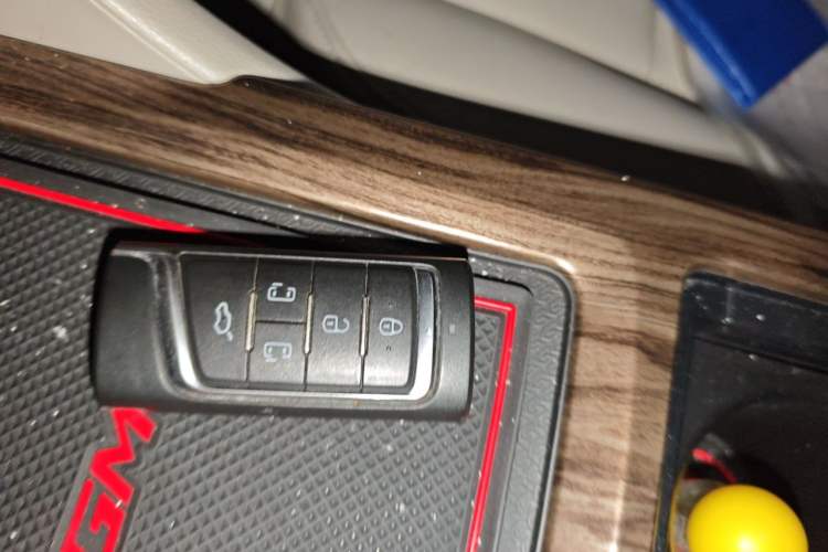 Used GAC Trumpchi M8 2018 320T Flagship Edition Vehicle Key