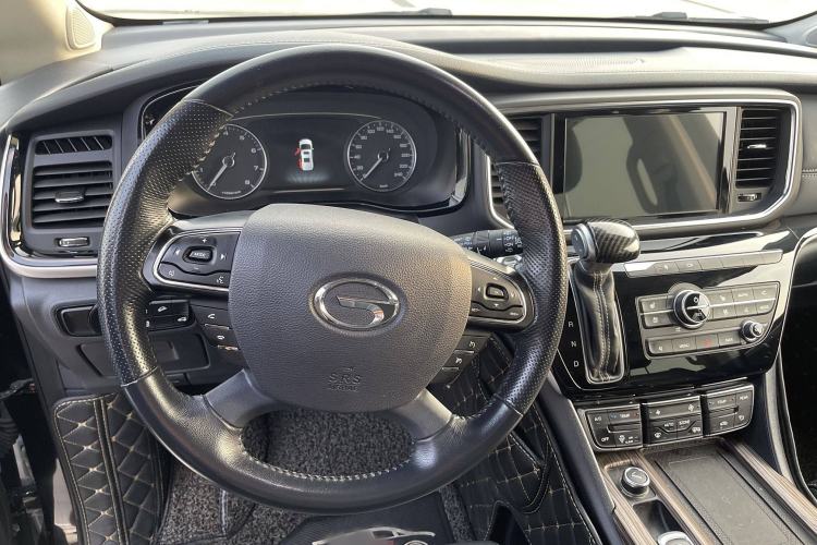 Used GAC Trumpchi M8 2019 320T Ultimate Edition Interior 1