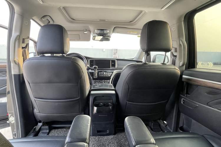 Used GAC Trumpchi M8 2019 320T Ultimate Edition Interior 4