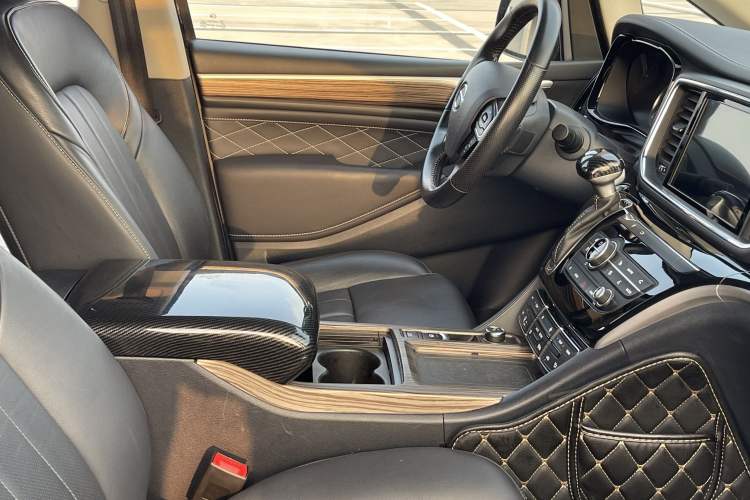 Used GAC Trumpchi M8 2019 320T Ultimate Edition Interior 6
