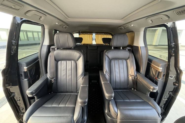 Used GAC Trumpchi M8 2019 320T Ultimate Edition Interior 7