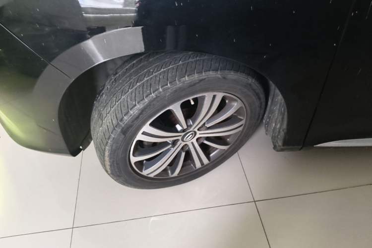 Used GAC Trumpchi M8 2019 320T Ultimate Edition Left Front Wheel Hub
