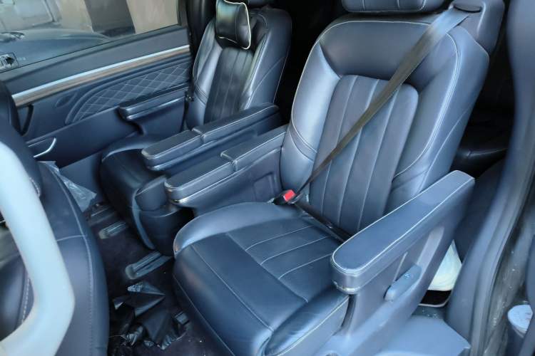 Used GAC Trumpchi M8 2019 320T Ultimate Edition Left Rear Seat
