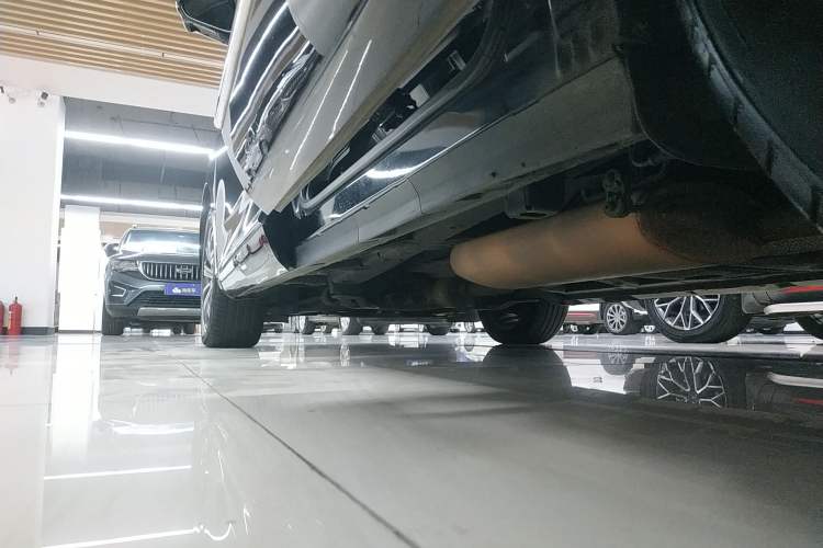 Used GAC Trumpchi M8 2019 320T Ultimate Edition Left Side Sill