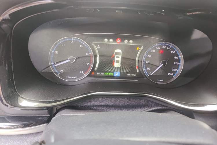 Used GAC Trumpchi M8 2019 320T Ultimate Edition Odometer Close Up