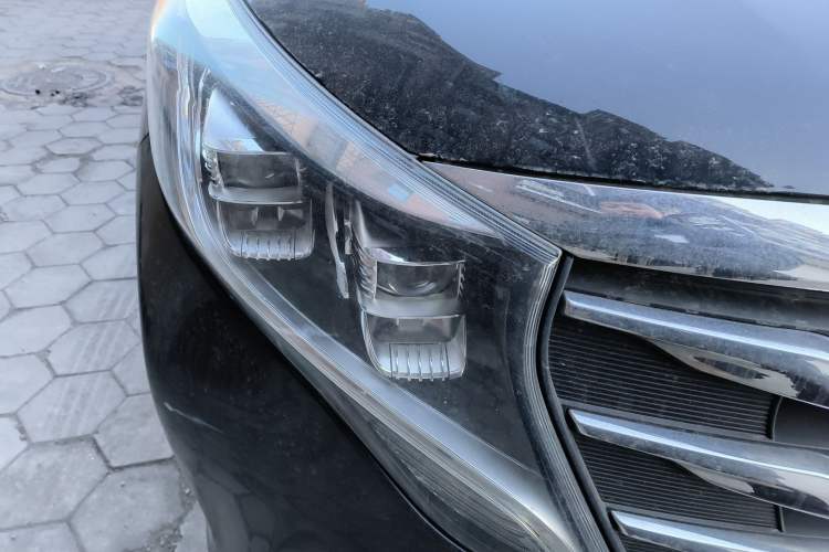 Used GAC Trumpchi M8 2019 320T Ultimate Edition Right Front Headlight