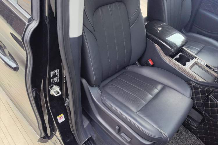 Used GAC Trumpchi M8 2019 320T Ultimate Edition Right Front Seat