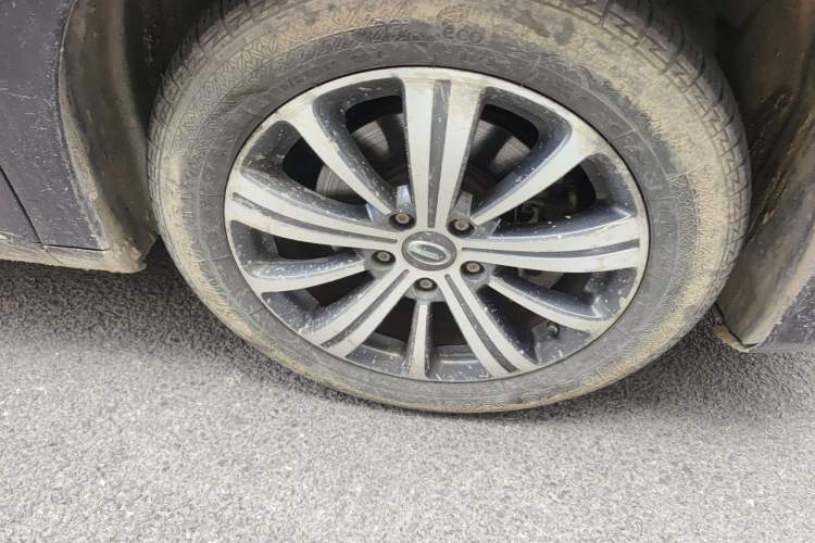 Used GAC Trumpchi M8 2019 320T Ultimate Edition Right Front Wheel Hub