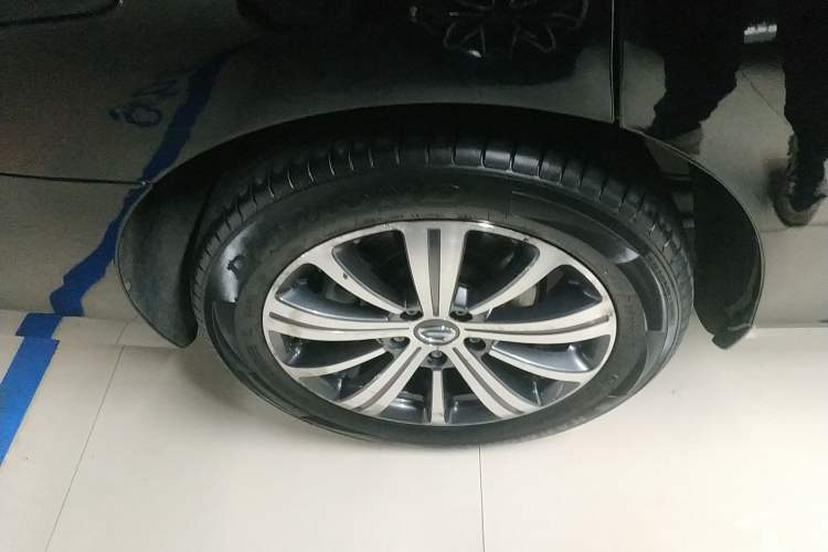 Used GAC Trumpchi M8 2019 320T Ultimate Edition Right Rear Wheel Hub