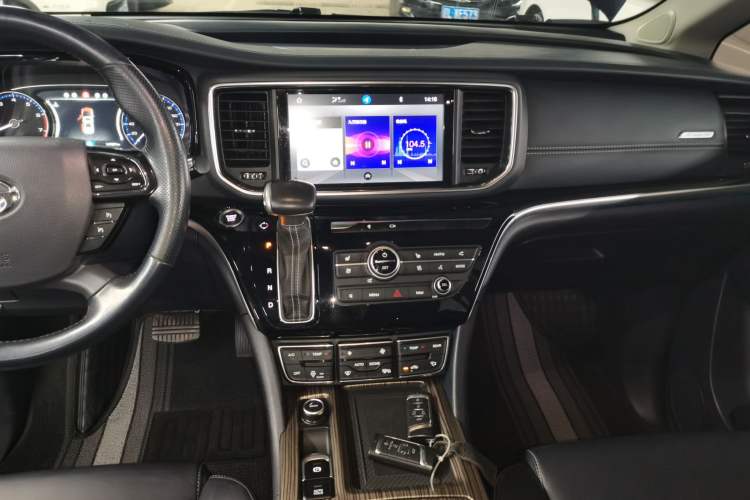 Used GAC Trumpchi M8 2019 320T Ultimate Edition Audio And AC Panel
