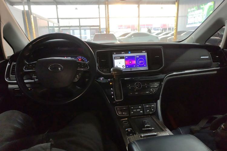 Used GAC Trumpchi M8 2019 320T Ultimate Edition Center Console