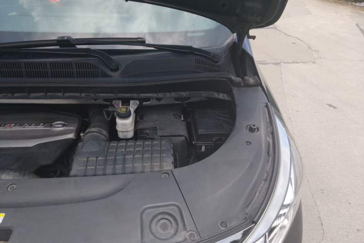 Used GAC Trumpchi M8 2019 320T Ultimate Edition Engine Bay Left