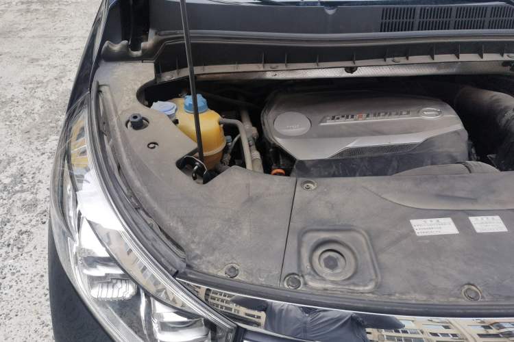 Used GAC Trumpchi M8 2019 320T Ultimate Edition Engine Bay Right
