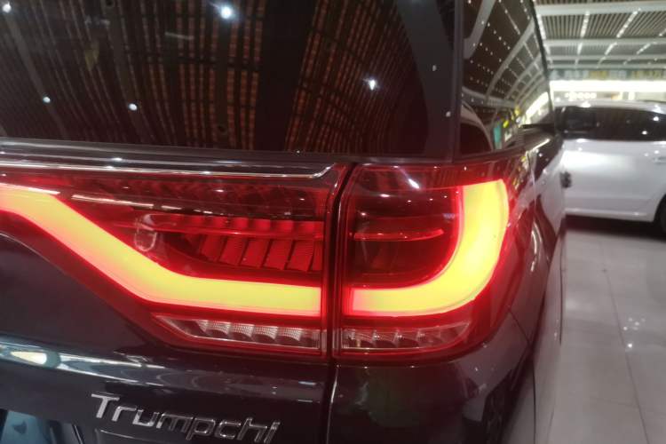 Used GAC Trumpchi M8 2019 320T Ultimate Edition Exterior 3