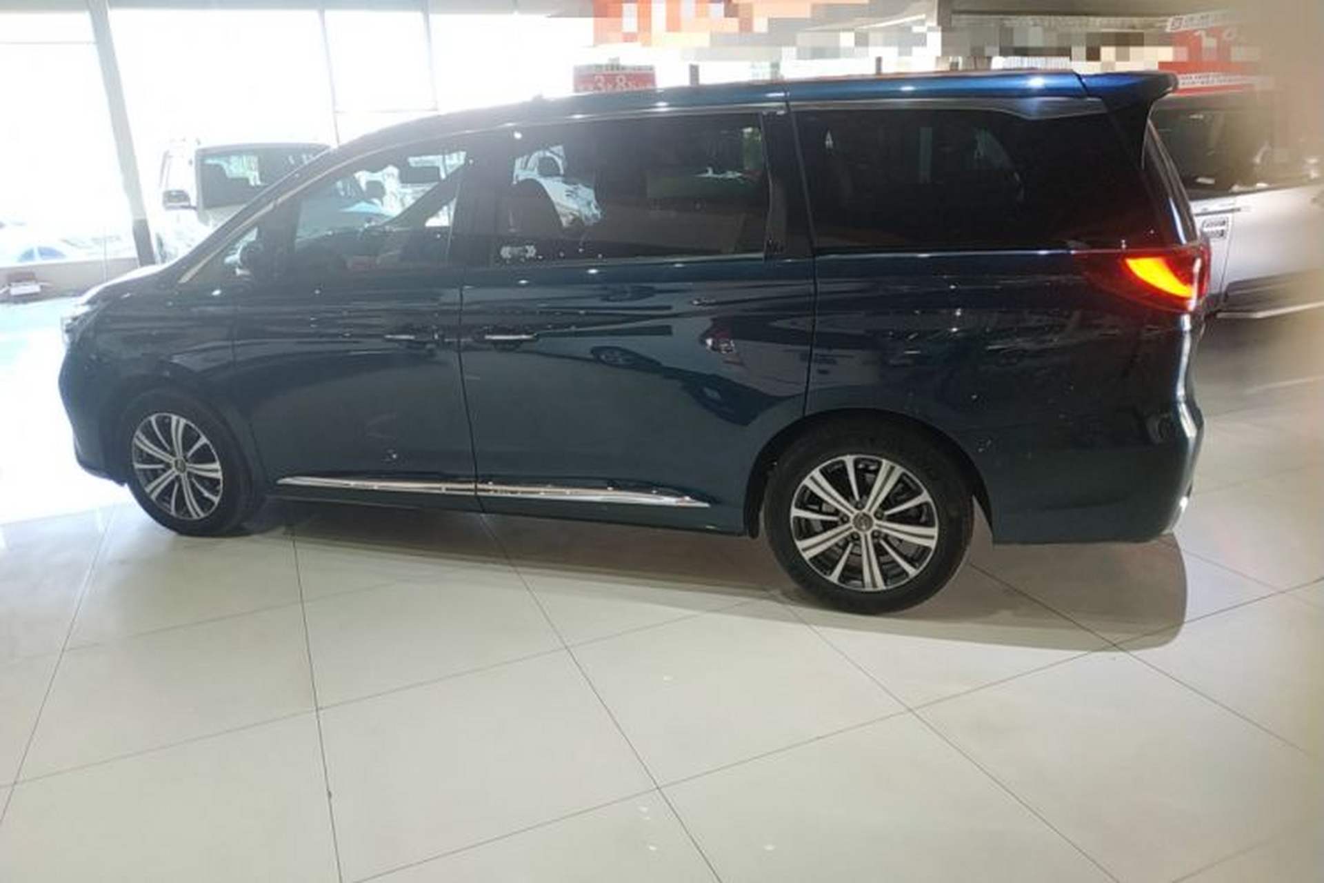 Used GAC Trumpchi M8 2019 320T Ultimate Edition Exterior 3