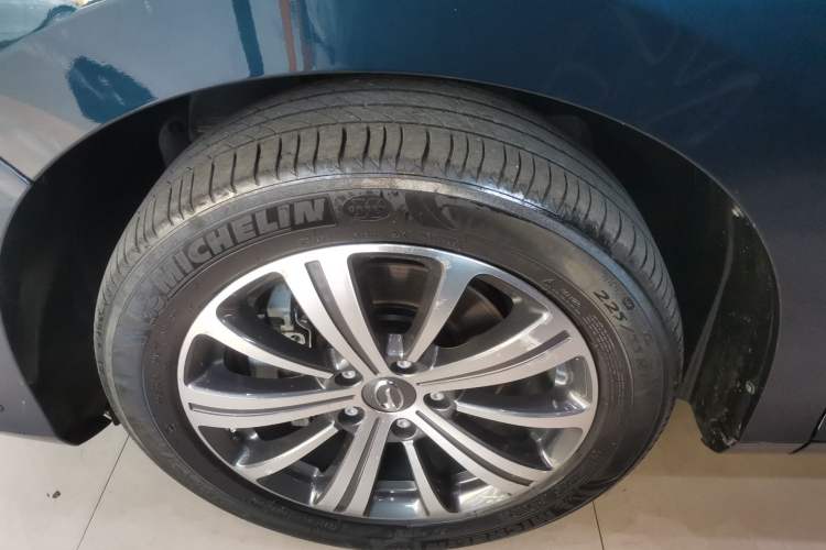 Used GAC Trumpchi M8 2019 320T Ultimate Edition Exterior 4