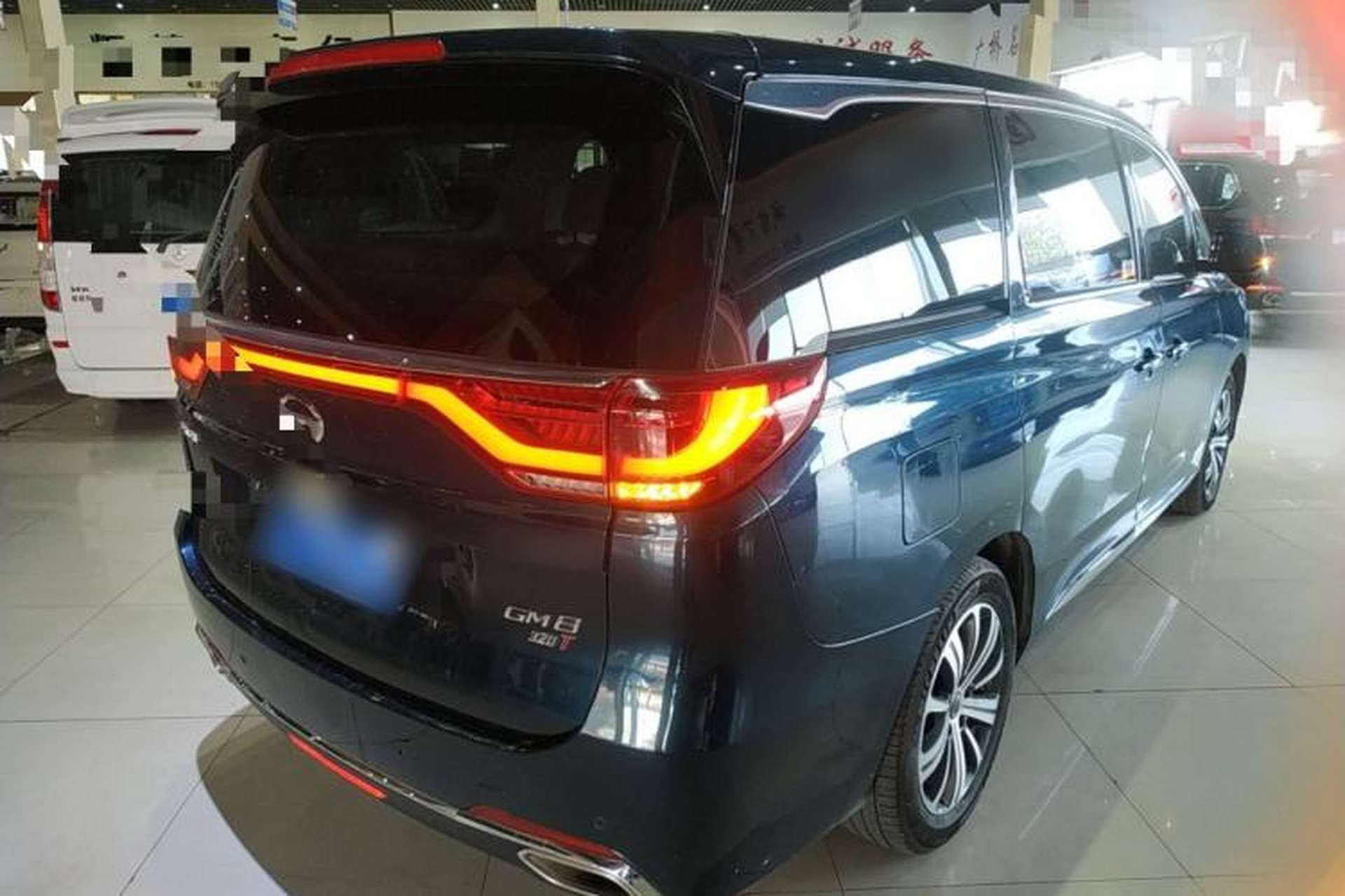 Used GAC Trumpchi M8 2019 320T Ultimate Edition Exterior 5