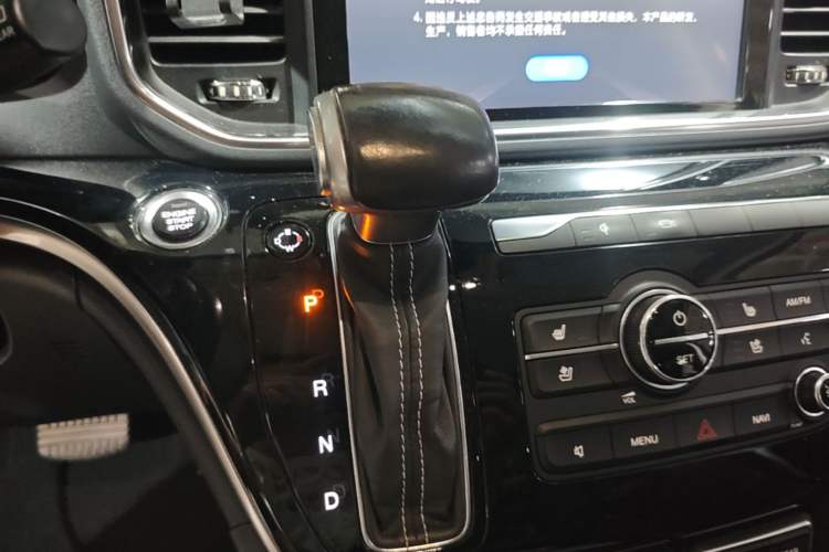 Used GAC Trumpchi M8 2019 320T Ultimate Edition Gear Lever