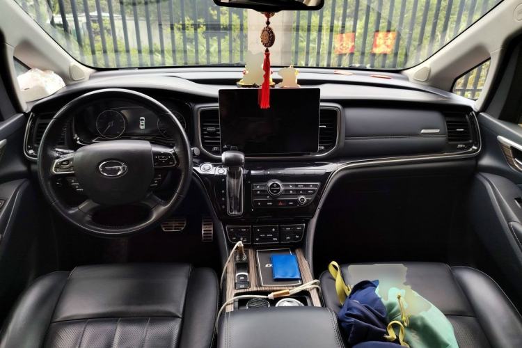 Used GAC Trumpchi M8 2019 320T Ultimate Edition Interior 2