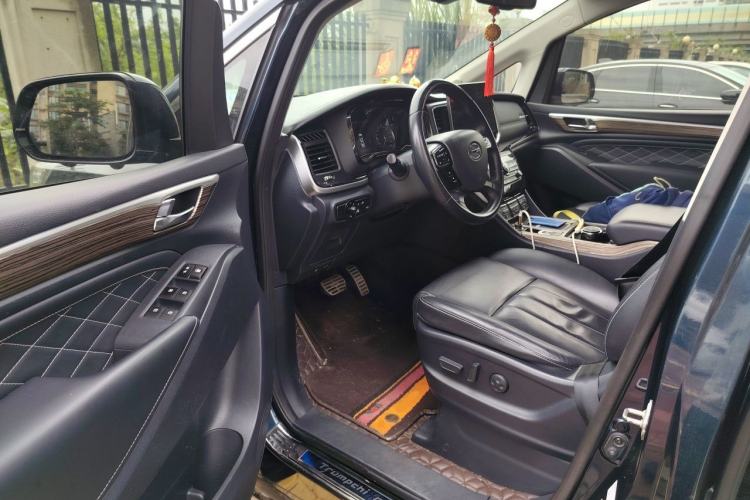 Used GAC Trumpchi M8 2019 320T Ultimate Edition Interior 3