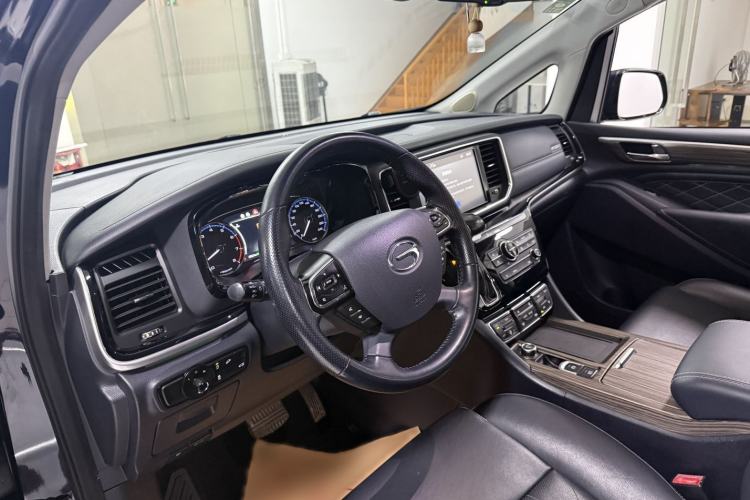 Used GAC Trumpchi M8 2019 320T Ultimate Edition Interior 4