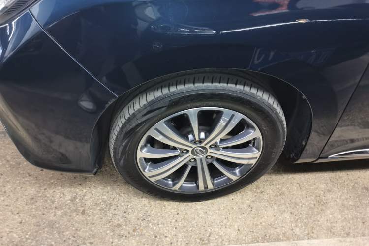 Used GAC Trumpchi M8 2019 320T Ultimate Edition Left Front Wheel Hub