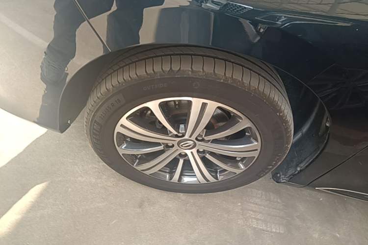 Used GAC Trumpchi M8 2019 320T Ultimate Edition Left Front Wheel Hub