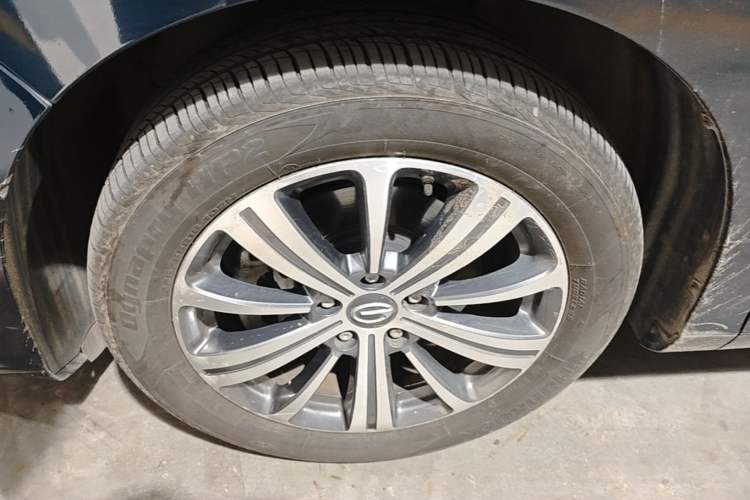 Used GAC Trumpchi M8 2019 320T Ultimate Edition Left Front Wheel Hub