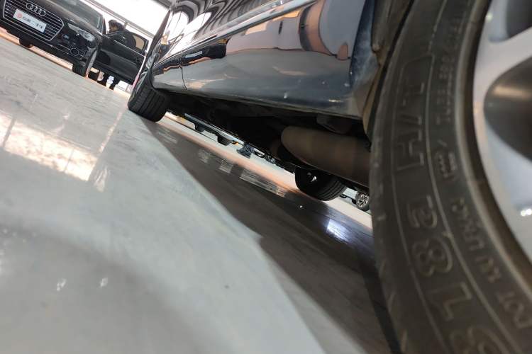 Used GAC Trumpchi M8 2019 320T Ultimate Edition Left Side Sill