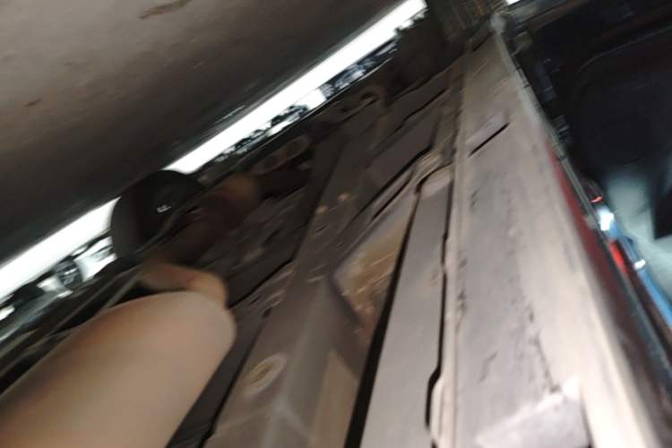 Used GAC Trumpchi M8 2019 320T Ultimate Edition Left Side Sill