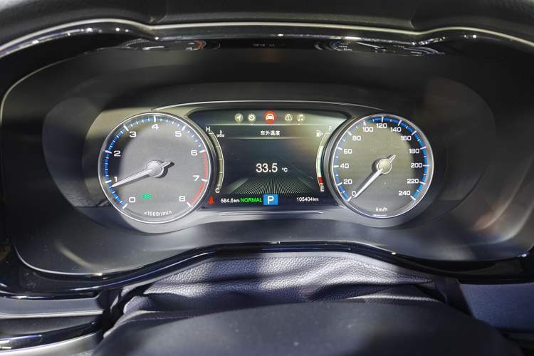 Used GAC Trumpchi M8 2019 320T Ultimate Edition Odometer Close Up