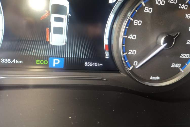 Used GAC Trumpchi M8 2019 320T Ultimate Edition Odometer Close Up