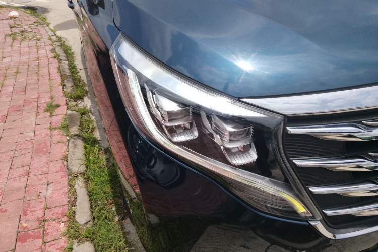 Used GAC Trumpchi M8 2019 320T Ultimate Edition Right Front Headlight